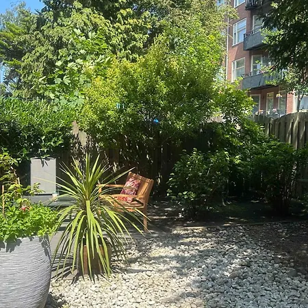 West B&B 암스테르담