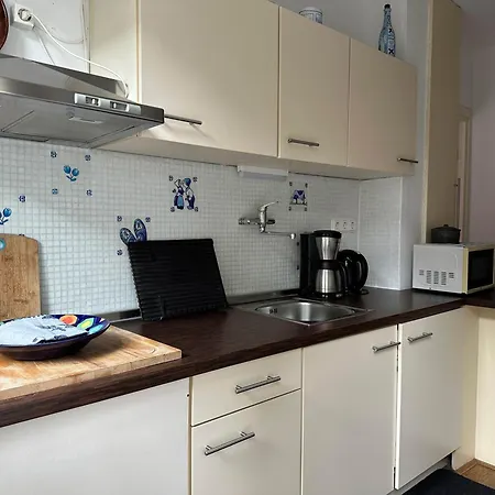 게스트하우스 West